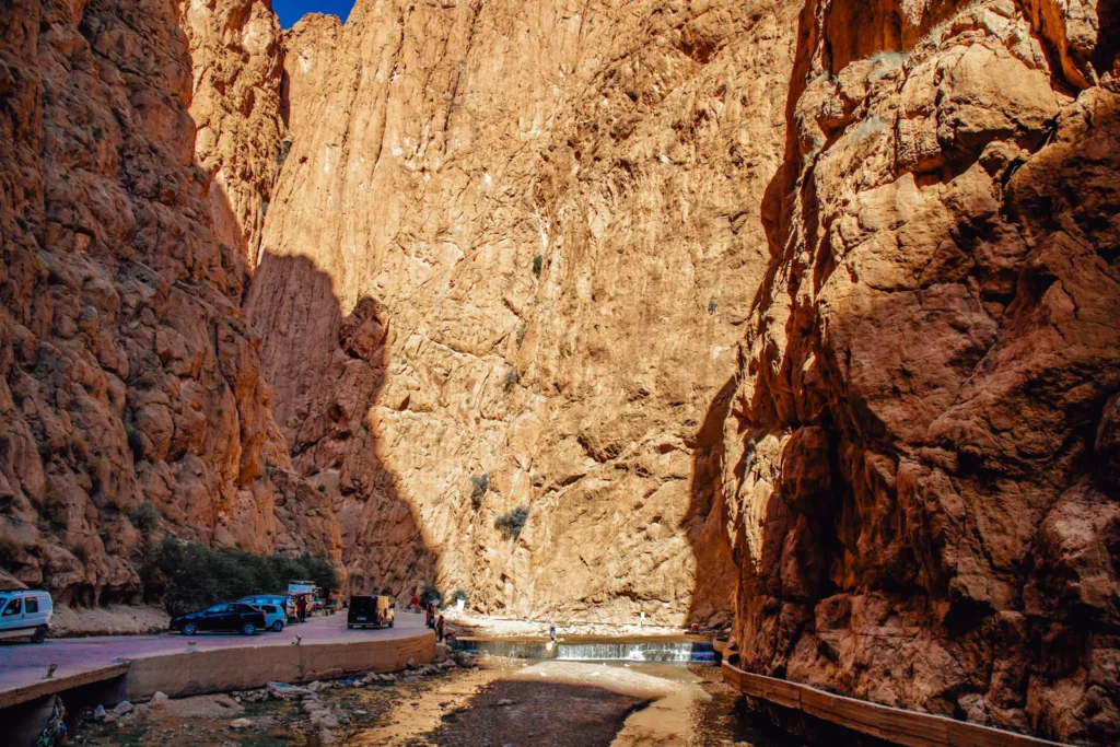 Le alte pareti delle gole del Todra