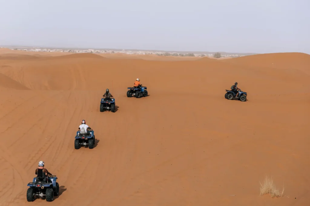 Giro in quad tra le dune, facoltativo nel giorno in 4x4